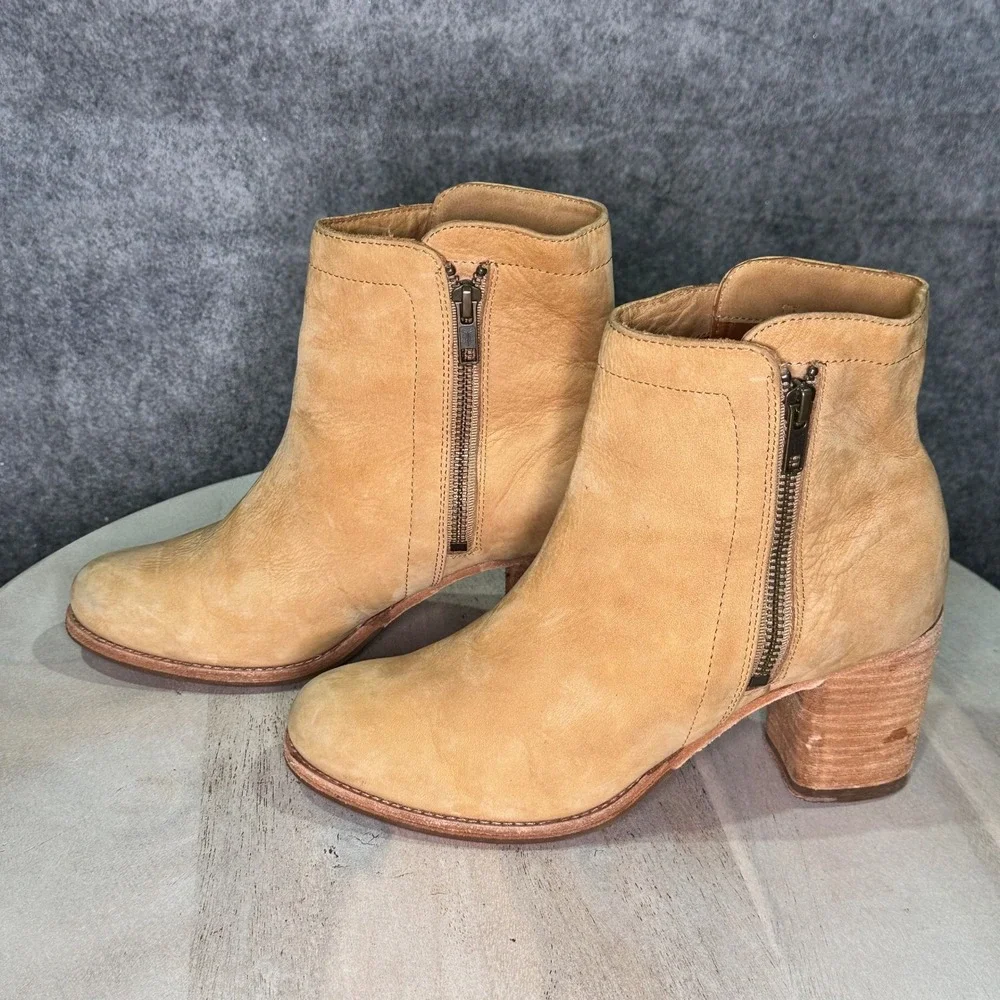 Frye Addie Double Zip Sand Tan Leather Ankle Boots Block Heel Women's Size 7.5 B